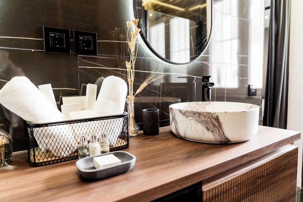 Luxury And Elegant Apartment Madrid Exterior foto